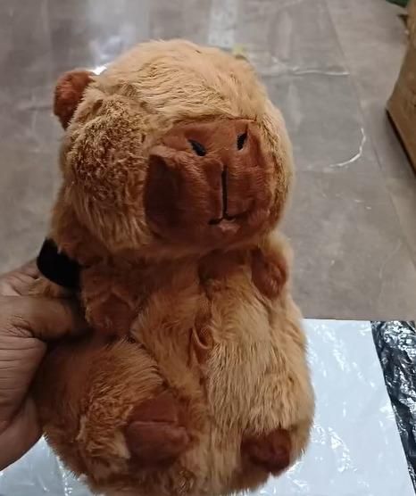 Capybara Tissue Holder – Plush Cartoon Car Tissue Box and Storage Bag